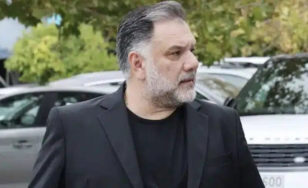 Ξέσπασε ο Γρηγόρης Αρναούτογλου για τη στρατιωτική παρέλαση στο Σύνταγμα – «Βλέπει όλος ο πλανήτης…»