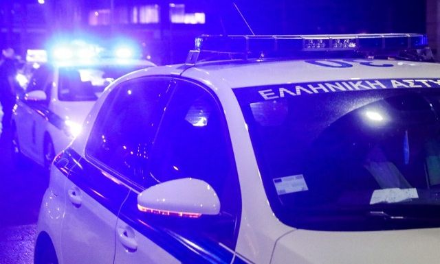 EKTAKTO: ΠΥΡΟΒΟΛΙΣΜΟΙ ΣΤΟ ΚΕΝΤΡΟ ΤΗΣ ΠΟΛΗΣ – ΔΥΣΤΥΧΩΣ ΕΧΟΥΜΕ…