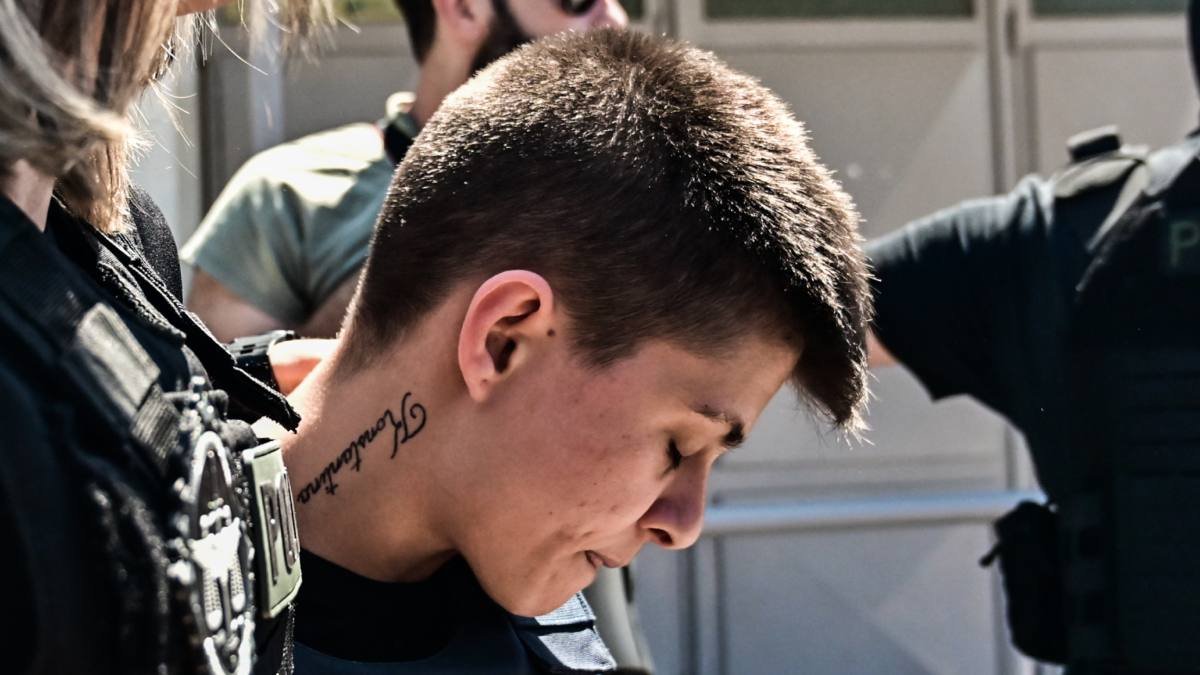 Η νέα εικόνα της Ειρήνης Μουρτζούκου στο δικαστήριο: Τα κιλά και η καταπόνηση που «μιλούν» – «Όχι δεν τον σκότωσα»