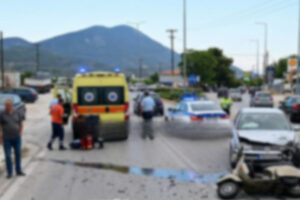 ΦΡΙΚΤΟ ΤΡΟΧΑΙΟ ΣΤΗ ΧΩΡΑ ΜΑΣ: ΕΧΟΥΜΕ ΝΕΚΡΟΥΣ – ΓΕΜΙΣΕ ΤΟ ΚΕΝΤΡΟ ΑΣΘΕΝΟΦΟΡΑ ΚΑΙ ΠΕΡΙΠΟΛΙΚΑ