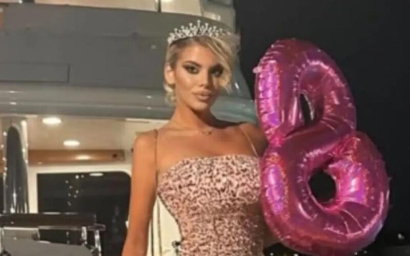 Κεφαλονιά: Η στιγμή που ο 26χρονος αρσιβαρίστας μεταφέρει λιπόθυμη τη 19χρονη