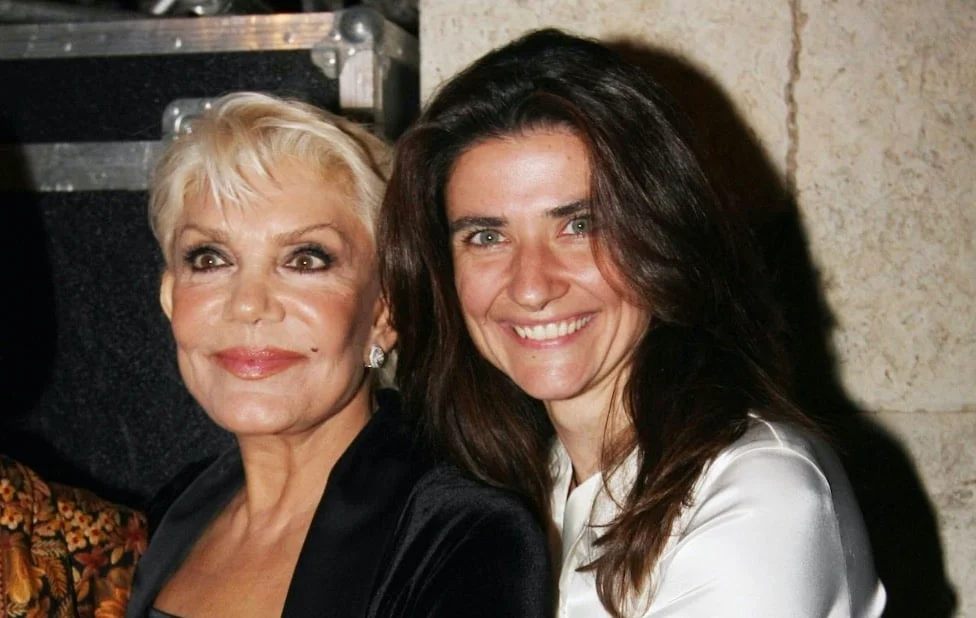 Αμύθητη η περιουσία της Μαρινέλλας – Αυτά αφήνει στα εγγόνια της, την κόρη της και την αδελφή της