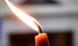 ΕΚΤΑΚΤΟ ΜΕ ΤΟ ΑΓΙΟ ΦΩΣ 3 ΜΕΡΕΣ ΠΡΙΝ ΤΗΝ ΑΝΑΣΤΑΣΗ