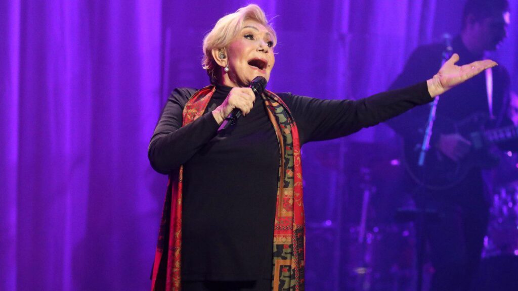 Ποιοι μαζεύτηκαν στο σπίτι της Μαρινέλλας και έκαναν «πάρτι» μετά την κηδεία με τραγούδια της