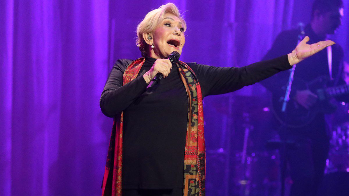 Ποιοι μαζεύτηκαν στο σπίτι της Μαρινέλλας και έκαναν «πάρτι» μετά την κηδεία με τραγούδια της