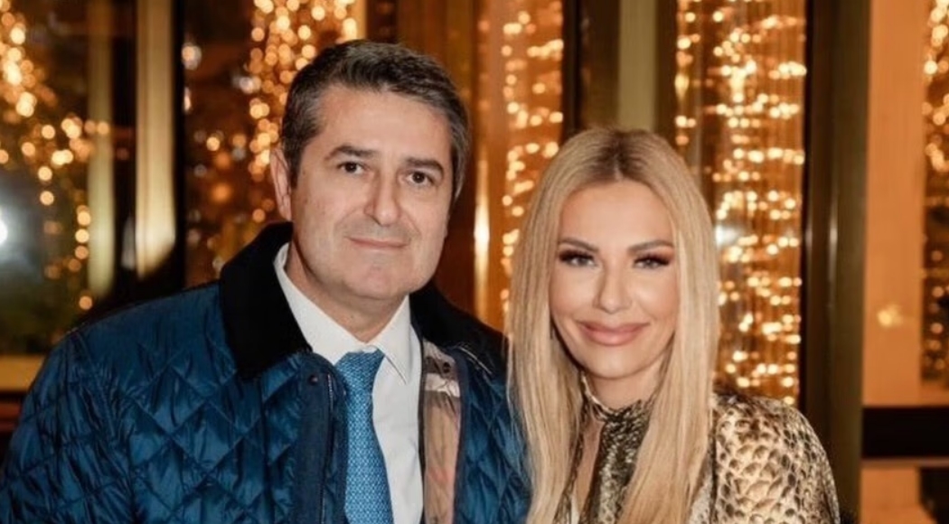 Οργή για τα κομματικά; Το δημόσιο ξέσπασμα της Τίνας Μεσσαροπούλου για την υγεία του άντρα της