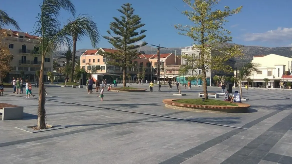 ΝΕΚΡΗ 19ΧΡΟΝΗ ΣΤΗ ΧΩΡΑ ΜΑΣ: ΤΗΝ ΒΡΗΚΑΝ ΣΤΗΝ ΠΛΑΤΕΙΑ ΝΑ...