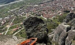 “Δεν έπεσε μόνη” Όλα τούμπα με την πτώση της 65χρονης στα Μετέωρα