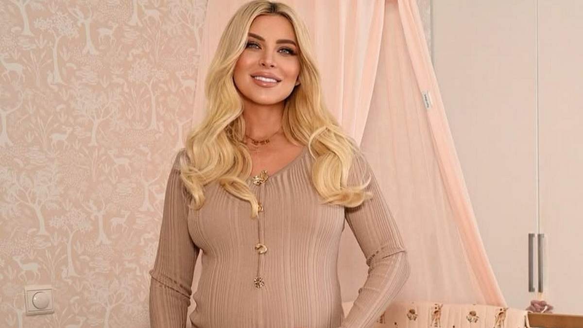 Κατερίνα Καινούργιου: Ο σοβαρός λόγος που την οδήγησε να γεννήσει νωρίτερα!