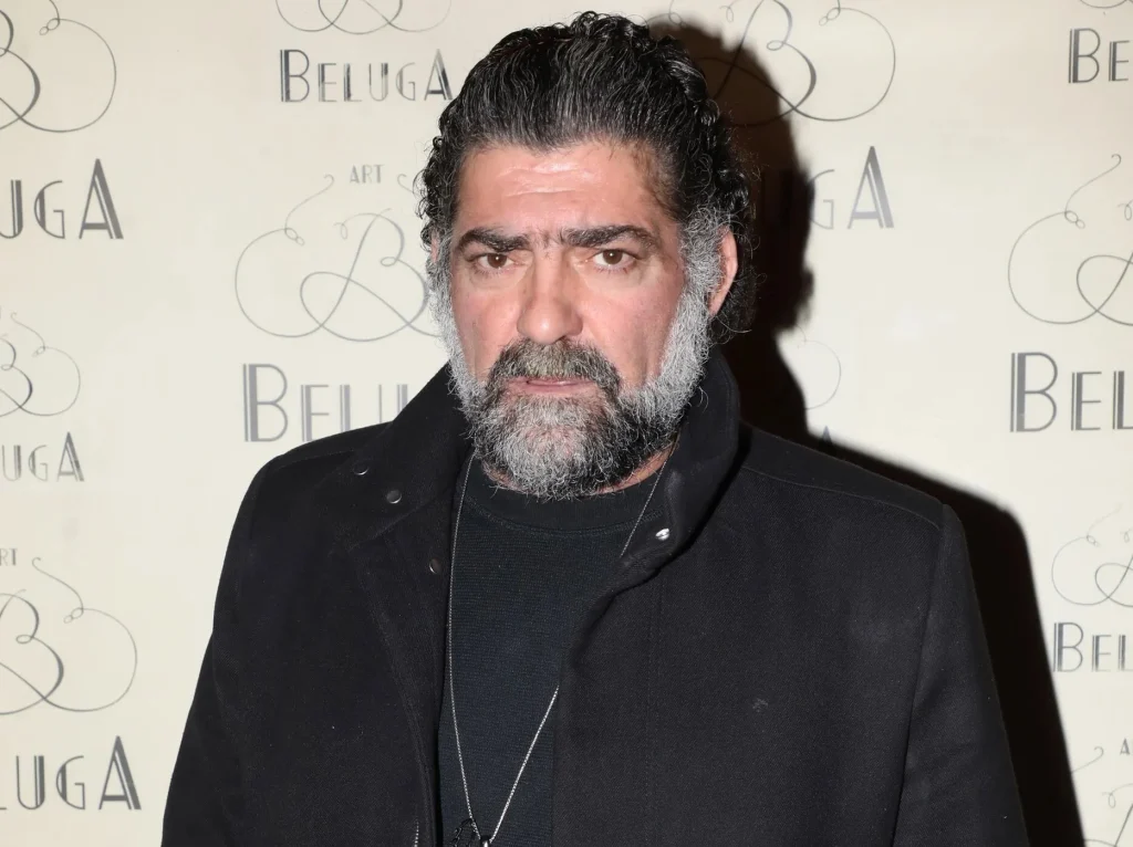 ΘΡΗΝΟΣ ΓΙΑ ΤΟΝ ΑΓΑΠΗΜΕΝΟ ΗΘΟΠΟΙΟ ΜΙΧΑΛΗ ΙΑΤΡΟΠΟΥΛΟ