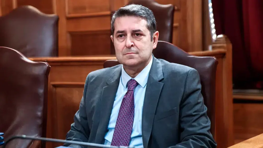 Έτσι λιποθύμησε ο Μυλωνάκης: Έπινε καφέ με τον Μητσοτάκη και του έδωσε…