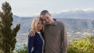 Kυριάκος Μητσοτάκης: Η τρυφερή φωτογραφία με τη σύζυγό του Μαρέβα Γκραμπόφσκι στα Χανιά και οι ευχές για το «Χριστός Ανέστη»