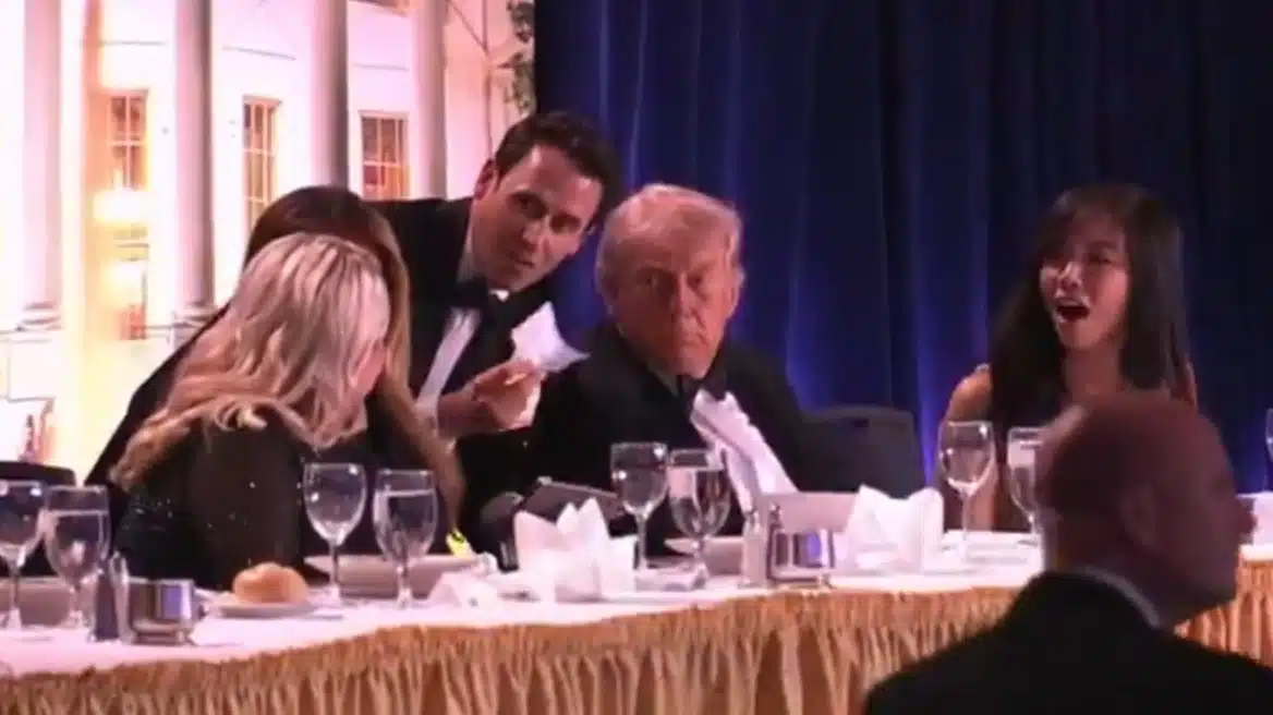 ΕΚΤΑΚΤΟ ΤΩΡΑ: Ο ΤΡΑΜΠ ΑΠΕΙΛΗΣΕ ΝΑ...