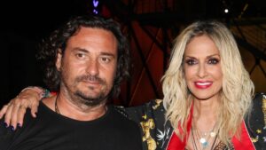 “AYTOΣ ΦΤΑΙΕΙ” ΜΑΘΕΥΤΗΚΕ ΓΙΑΤΙ ΦΕΥΓΕΙ Η ΒΙΣΣΗ ΑΠΟ ΤΟ HOTEL ΕΡΜΟΥ