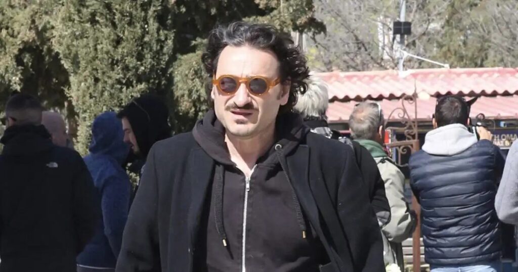 Δύσκολες ώρες για τον Βασίλη Χαραλαμπόπουλο: Βαρύ πένθος για τον αγαπημένο ηθοποιό – Η σπαρακτική ανάρτηση