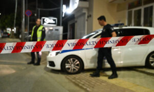 ΤΡΑΓΩΔΙΑ ΣΤΗΝ ΕΛΑΣ: ΠΗΡΕ ΤΟ ΥΠΗΡΕΣΙΑΚΟ ΟΠΛΟ ΚΑΙ ΑΥΤΟΠΥΡΟΒΟΛΗΘΗΚΕ