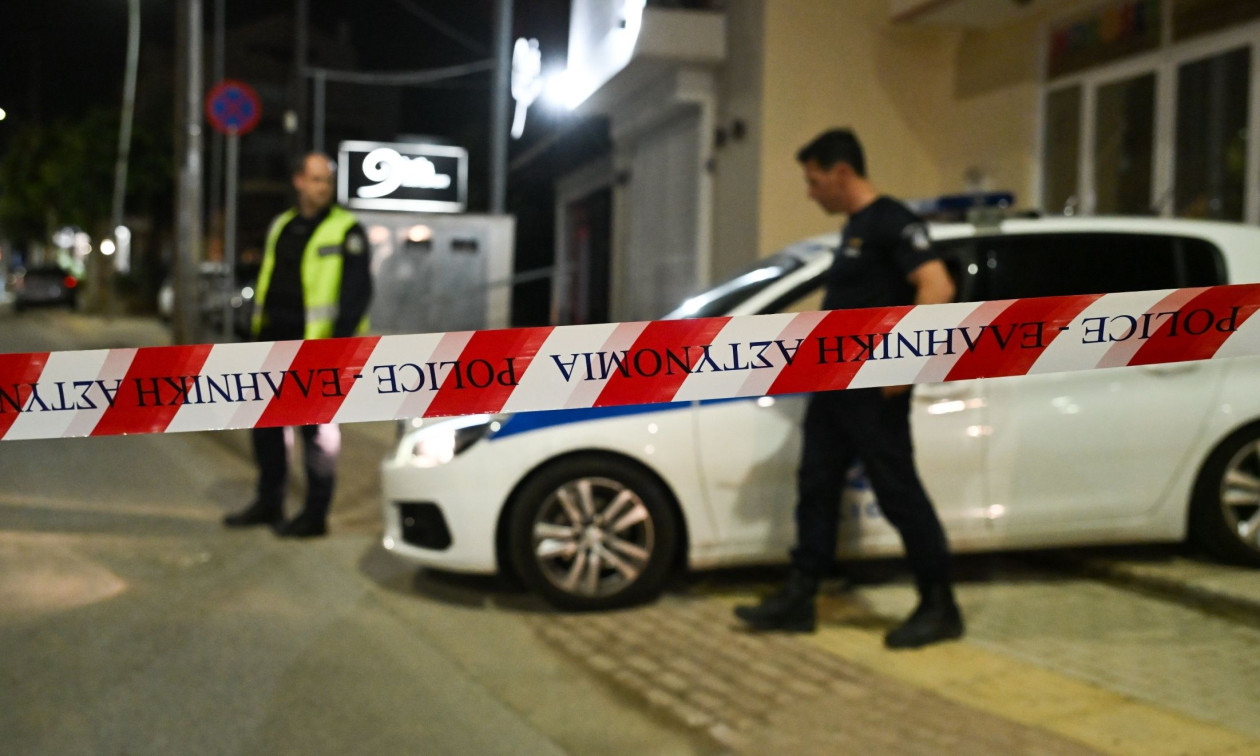 ΤΡΑΓΩΔΙΑ ΣΤΗΝ ΕΛΑΣ: ΠΗΡΕ ΤΟ ΥΠΗΡΕΣΙΑΚΟ ΟΠΛΟ ΚΑΙ ΑΥΤΟΠΥΡΟΒΟΛΗΘΗΚΕ