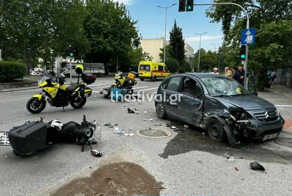 ΣΟΒΑΡΟ ΤΡΟΧΑΙΟ ΤΩΡΑ – ΑΥΤΟΚΙΝΗΤΟ ΣΥΓΚΡΟΥΣΤΗΚΕ ΜΕ ΔΥΟ ΜΗΧΑΝΕΣ