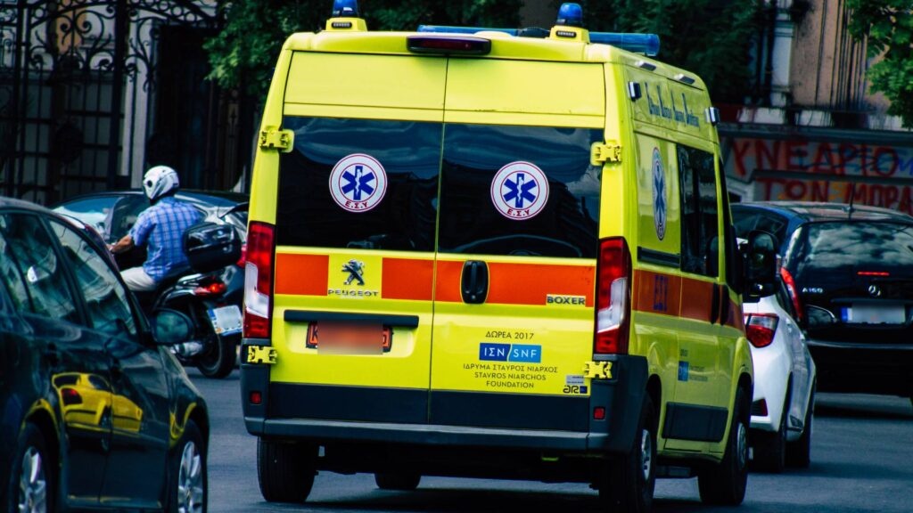 Τραγωδία στον Πειραιά: Νεκρή 24χρονη που έπεσε από τον 7ο όροφο πολυκατοικίας στην Καλλίπολη