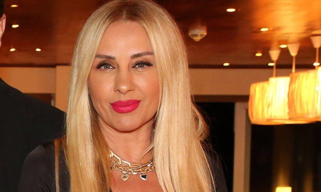 Γωγώ Μαστροκώστα: Νοσηλεύεται σε κρίσιμη κατάσταση – Οι τελευταίες πληροφορίες & η επιδείνωση