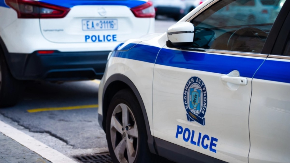 Σκηνές τρόμου στο κέντρο ΤΩΡΑ - Πέφτουν Πυροβολισμοί - Συναγερμός στην ΕΛ.ΑΣ.