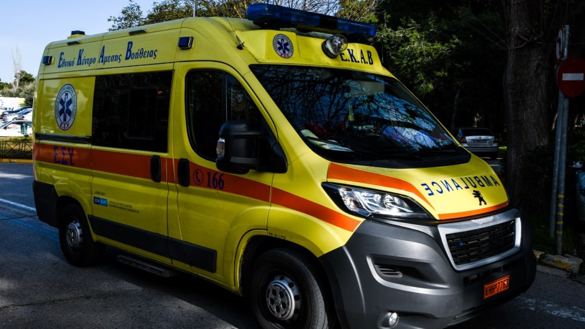 Τραγωδία στον Πειραιά: Νεκρή η νεαρή κοπέλα που έπεσε από τον 7ο όροφο πολυκατοικίας – Το σενάριο που εξετάζουν οι αρχές
