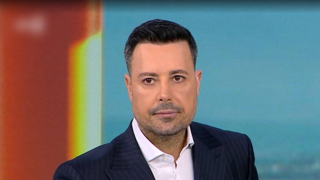 “Aν την είχα μπροστά μου θα της δάγκωνα τον…” ΕΚΤΟΣ εαυτού ο Κουσουλός, φώναζε στον αέρα της εκπομπής