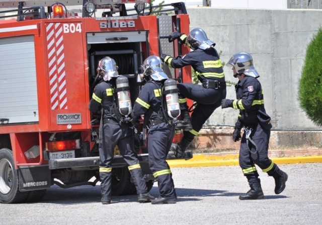 Συναγερμός τώρα στην Αττική: Μεγάλη φωτιά απειλεί πασίγνωστο εμπορικό κέντρο