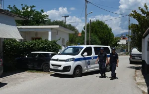 “Πήγε Ιταλία για εγχείρηση…” ΦΡΙΚΗ με αυτά που αποκάλυψαν οι γείτονες για τον σύντροφο της μάνας του διπλού φονικού