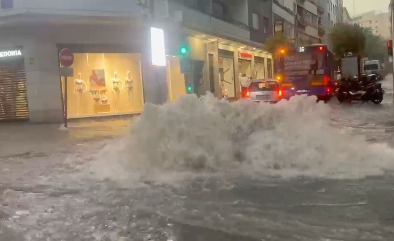 Συναγερμός τώρα: Μεγάλες καταστροφές μετά την καταιγίδα – Σε κατάσταση έκτακτης ανάγκης πασίγνωστη πόλη