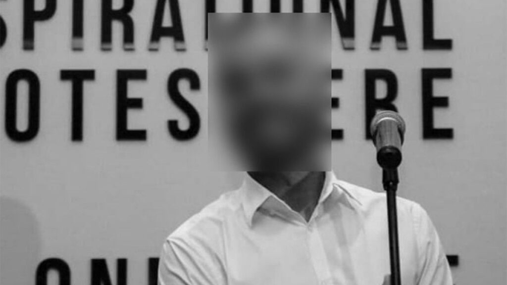 ΜΟΛΙΣ ΜΑΘΕΥΤΗΚΕ ΓΙΑ ΤΟΝ ΤΡΑΓΟΥΔΙΣΤΗ ΤΗΣ ΣΥΡΟΥ: ΠΡΟΣΕΓΓΙΖΕ ΜΟΝΟ ΚΟΠΕΛΕΣ ΠΟΥ ΕΙΧΑΝ…