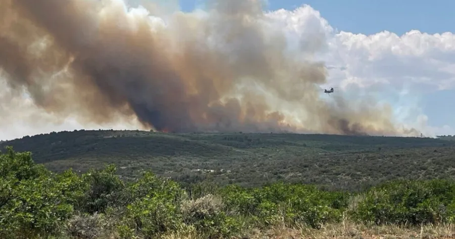 Θpnvoς Τώρα στις Φωτιές: Nεκpoi 3 Πυροσβέστες, στη Mάxn με τις φλoγες – Avεiπωτn Tpαγωδiα πριν από λίγο