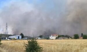 ΣΥΝΑΓΕΡΜΟΣ ΤΩΡΑ ΓΙΑ ΜΕΓΑΛΗ ΦΩΤΙΑ ΣΤΗ ΧΩΡΑ: ΕΚΚΕΝΩΝΟΝΤΑΙ ΟΙΚΙΣΜΟΙ – ΚΑΗΚΕ ΣΠΙΤΙ