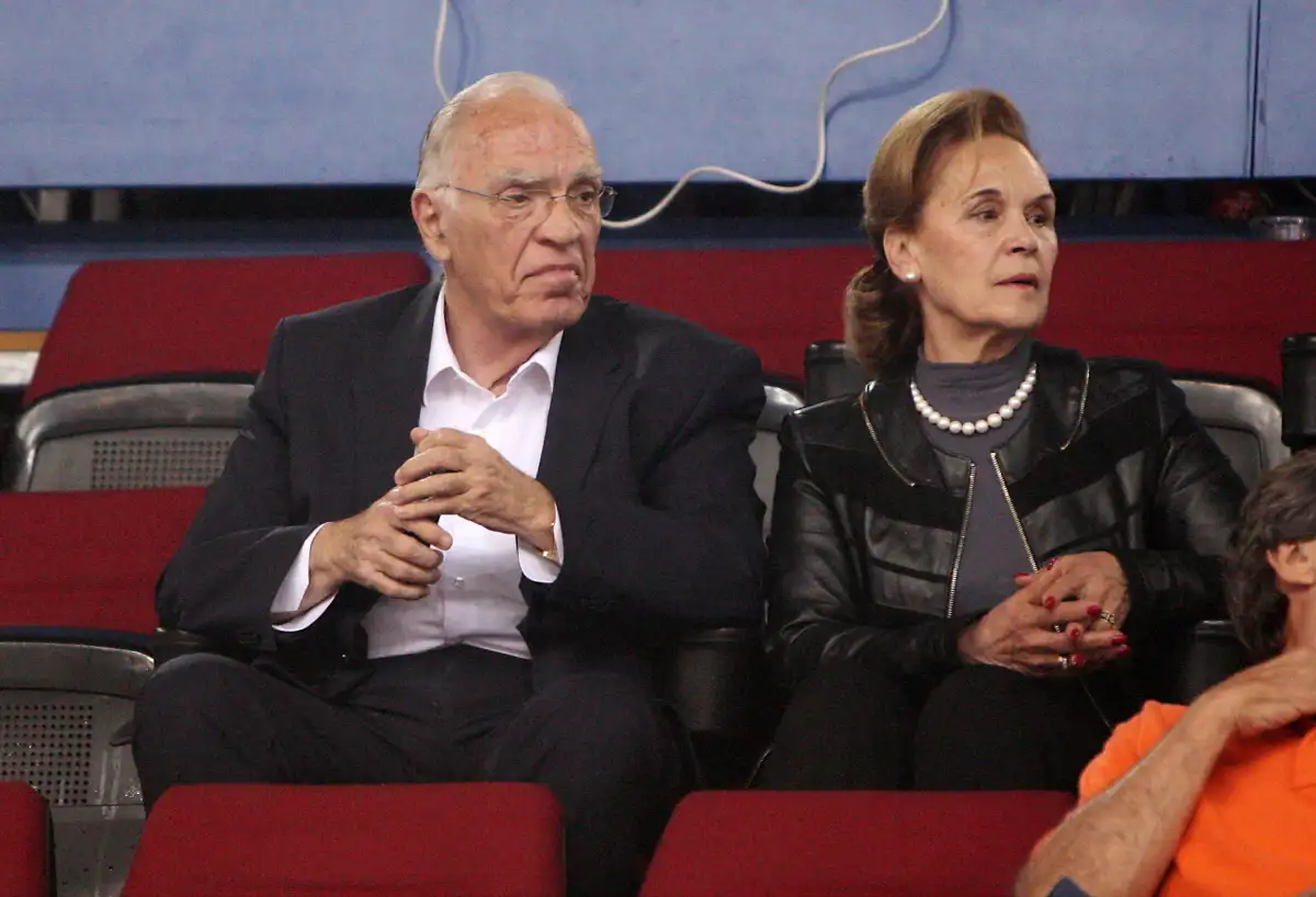 Μόλις το αποκάλυψε για Βασίλη Λεβέντη η σύζυγός του, Νατάσα Μεντεσίδου