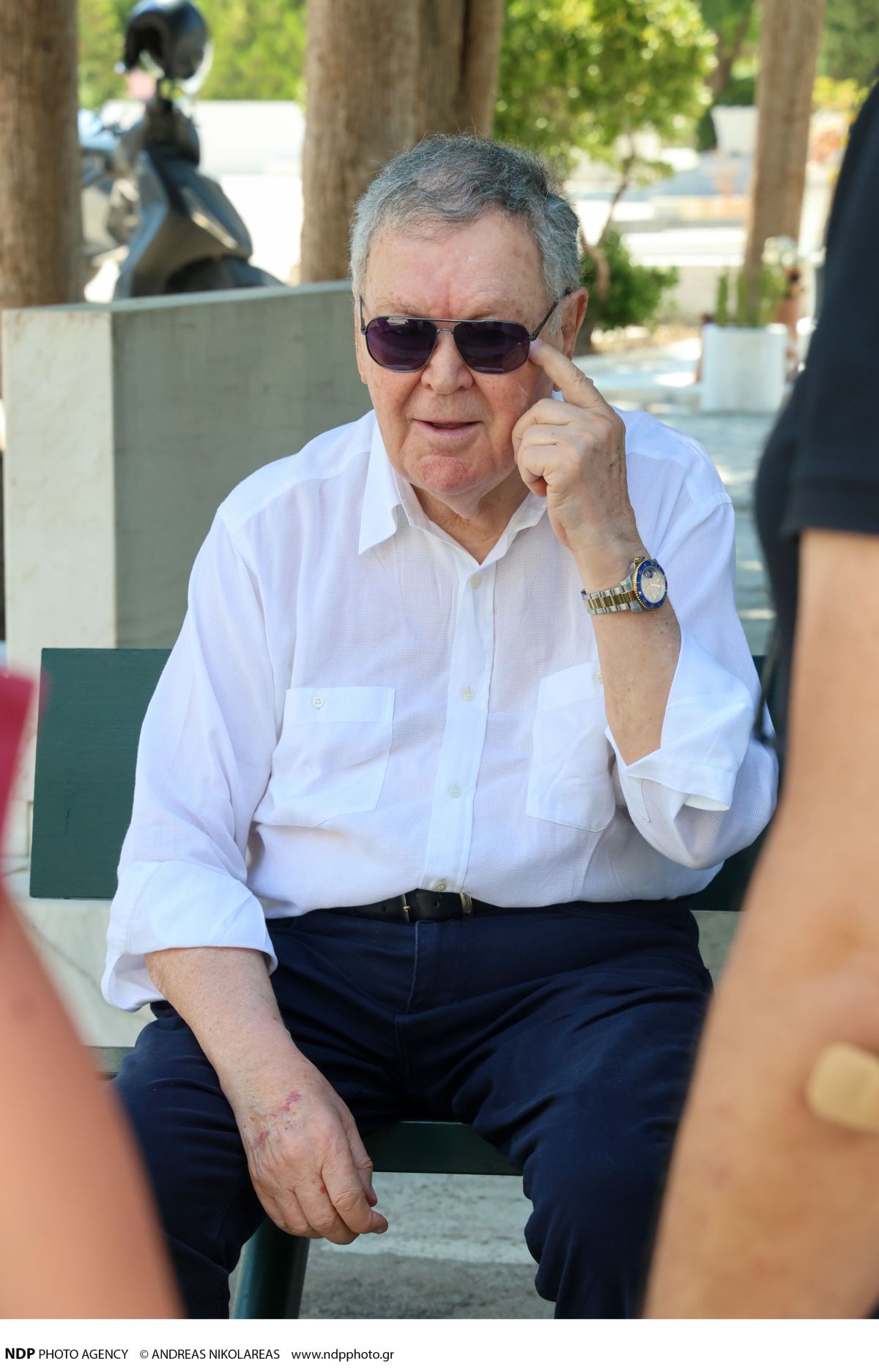 Μνημόσυνο Αλίκης Βουγιουκλάκη: Ράκος ο αδερφός της, Αντώνης - Οι επώνυμοι που έδωσαν το «παρών» και η ηχηρή απουσία