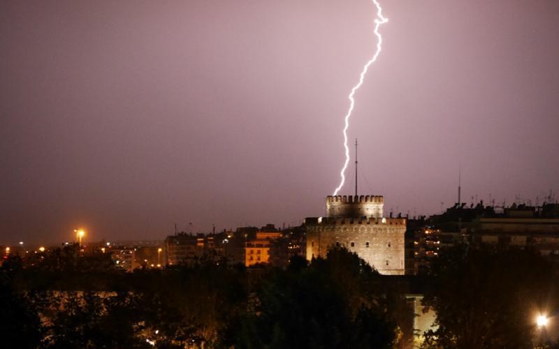 Ξαφνικά μπουρίνια προ των πυλών σε 7 περιοχές - Πού θα πέσουν, ποιες ώρες και μέρες