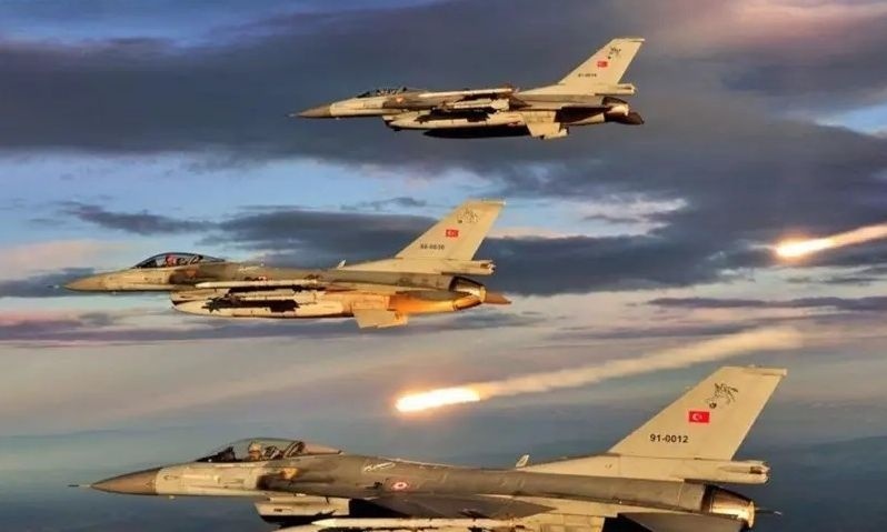 Νέα πρόκληση της Τουρκίας στο Αιγαίο: Παραβιάσεις από τρία UAV