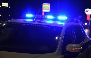ΕΚΤΑΚΤΟ – Μεταφέρεται εσπευσμένα στο νοσοκομείο μετά από επίθεση, δίνει μεγάλη μάχη