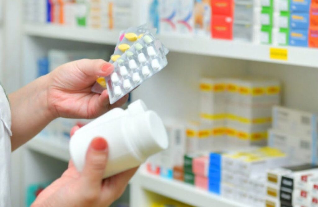 ΣΟΚ Πέθαναν 20 άτομα από πασίγνωστο φάρμακο – Κυκλοφορεί και στην Ελλάδα