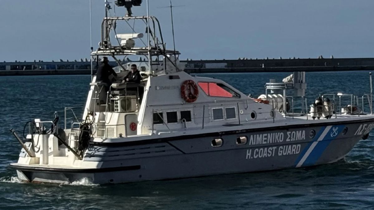 Σε κατάσταση σοκ οι λουόμενοι σε γνωστή παραλία - Εντοπίστηκε νεκρός στη θάλασσα - Συναγερμός στο Λιμενικό