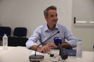 “ΒΟΜΒΑ” ΜΗΤΣΟΤΑΚΗ ΓΙΑ ΤΙΣ ΣΥΝΤΑΞΕΙΣ
