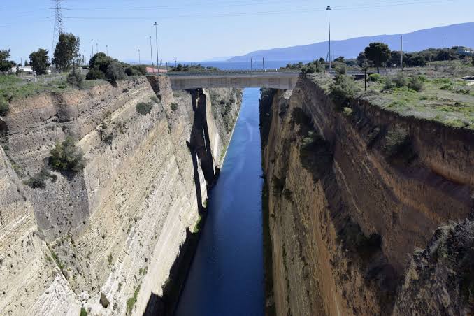 Μόλις βρέθηκε η σορός του στον Ισθμό της Κορίνθου – Σοκ στη χώρα