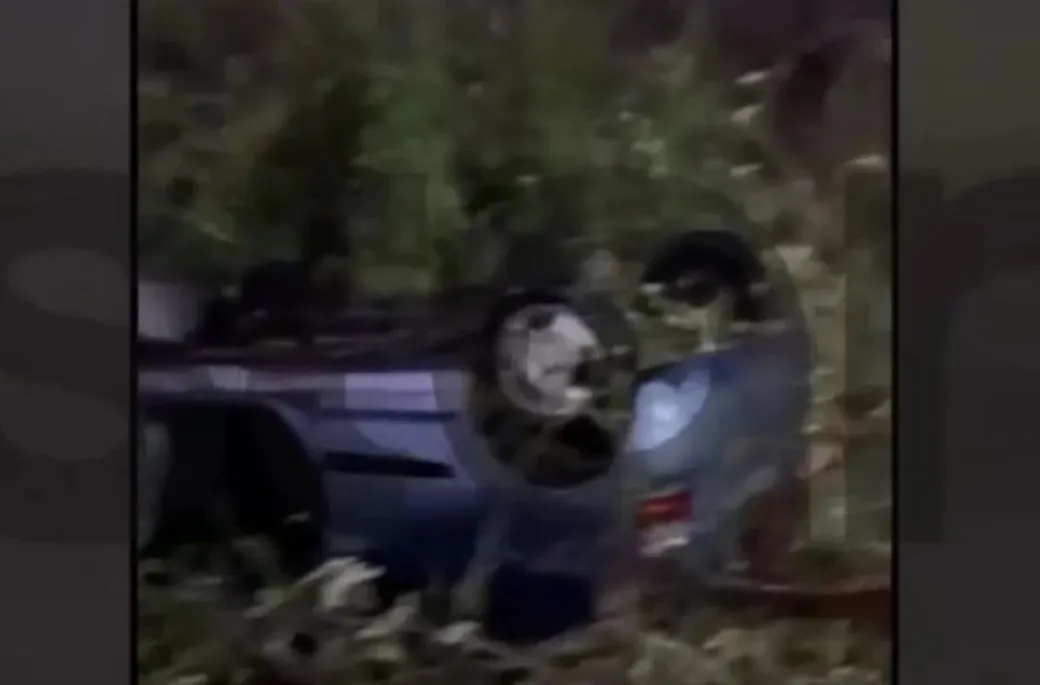 Θανατηφόρο τροχαίο με νεκρή γυναίκα - Έπεσε με το ΙΧ σε βαθύ ρέμα (ΒΙΝΤΕΟ)