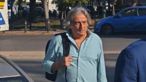 Μαζωνάκης: «Το φερμουάρ μου ήταν κατεβασμένο και μου έκανε…» – Νέα καταγγελία ΒΟΜΒΑ για τον υπνοθεραπευτή