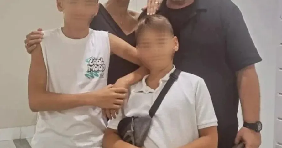 Είδηση σοκ: Σκοτώθηκε σε τροχαίο πασίγνωστος ηθοποιός! Χαροπαλεύει ο 13χρονος γιος του