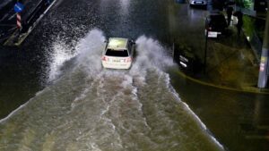 Συναγερμός τώρα: Έκτακτη προειδοποίηση Λέκκα για έντονα πλημμυρικά φαινόμενα αύριο – Οι περιοχές που κινδυνεύουν από την κακοκαιρία