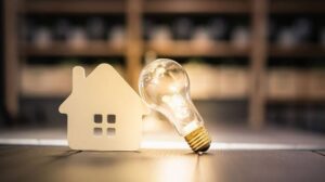 Ρεύμα: Ποιοι καταναλωτές θα δουν μείωση 50% στις χρεώσεις – Όλες οι αλλαγές