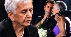 Μόλις μαθεύτηκε για τη μητέρα του Μαζωνάκη κατά την επίσκεψη της στο σπίτι του στη Βούλα – Δυστυχώς  δεν άντεξε μετά απο αυτό που είδε και