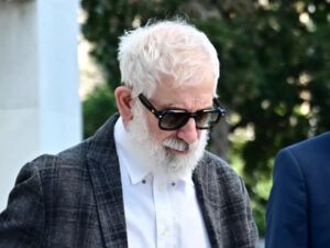 ΜΟΛΙΣ ΑΝΑΚΟΙΝΩΘΗΚΕ ΣΕ ΟΛΑ ΤΑ ΜΜΕ: Δυστυχώς ο αγαπημένος ηθοποιός Πέτρος Φιλιππίδης….