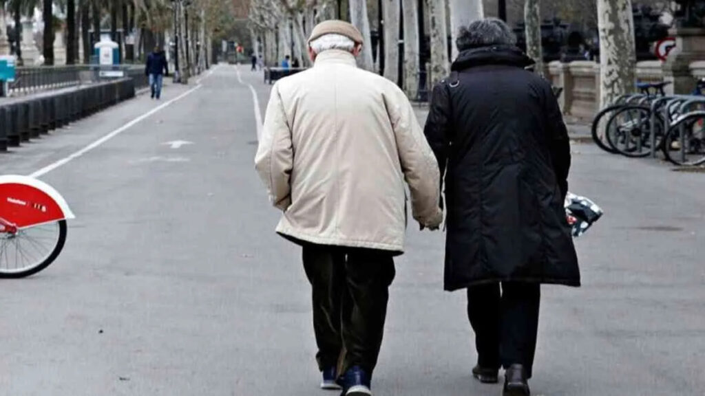 ΤΕΡΑΣΤΙΑ ΑΝΑΤΡΟΠΗ ΜΕ ΤΙΣ ΣΥΝΤΑΞΕΙΣ